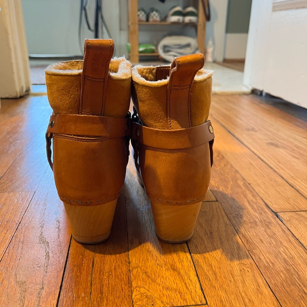 shearling lined clog boots - Picture 5 of 6